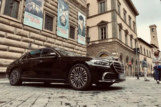 tourisme dans le rue de lille avec chauffeur vtc a disposition